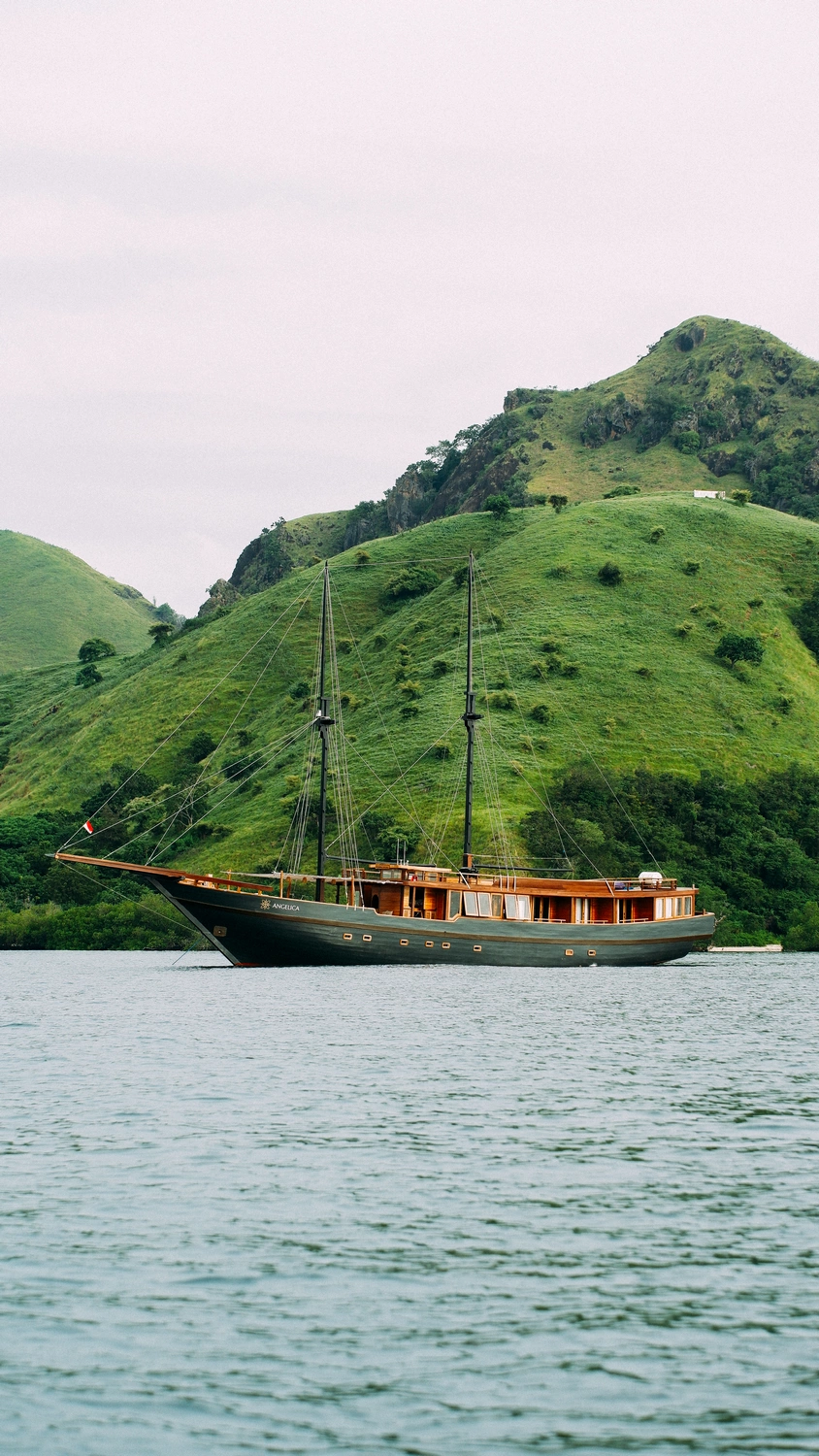 Phinisi boat Angelica Private Charter Premium Komodo Cruise in Labuan Bajo