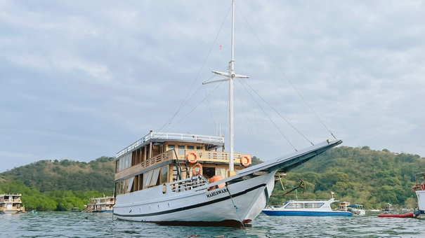 Private Charter Maheswari Deluxe Sailing Trip