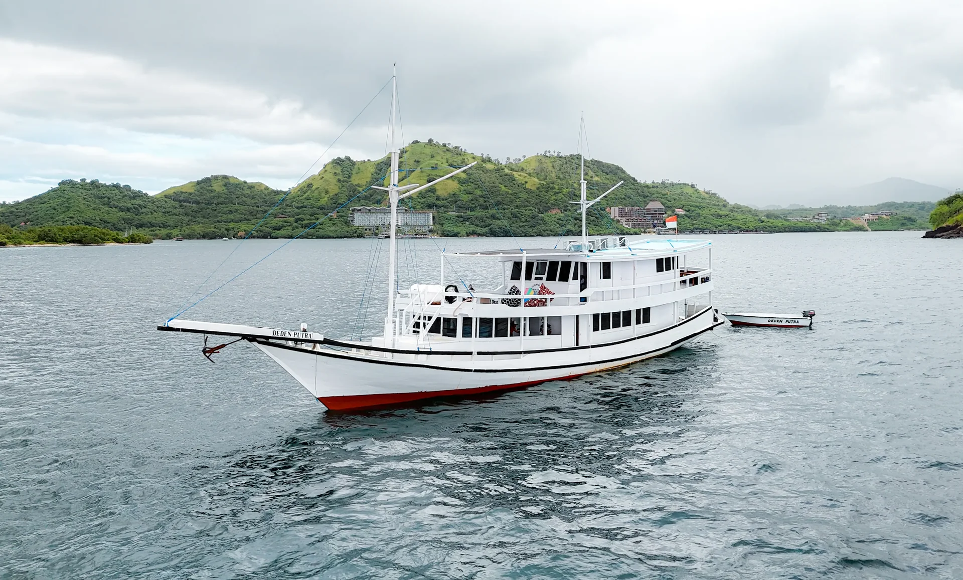 Private Charter - Superior 31 - Deden Putra
