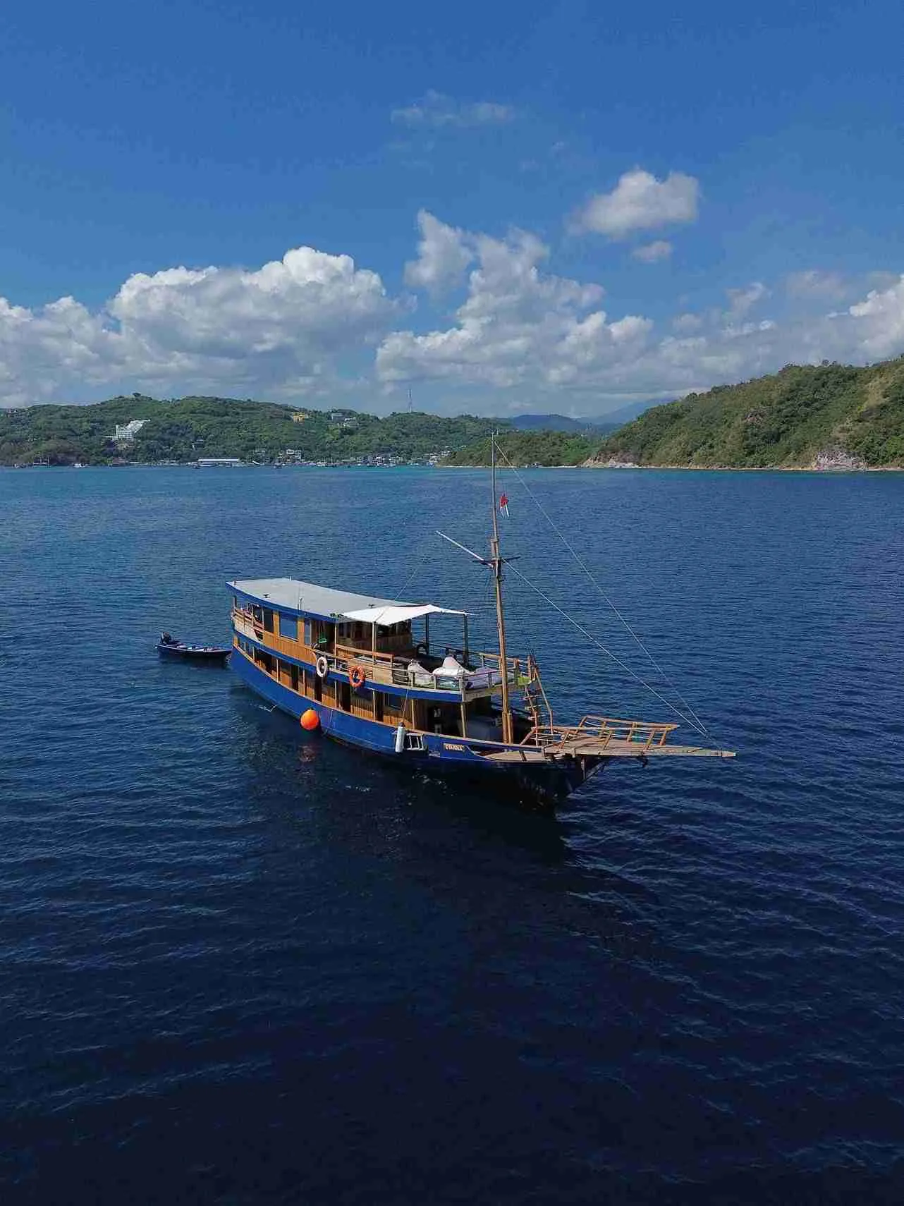 Private Charter - Superior 34 - Madyan