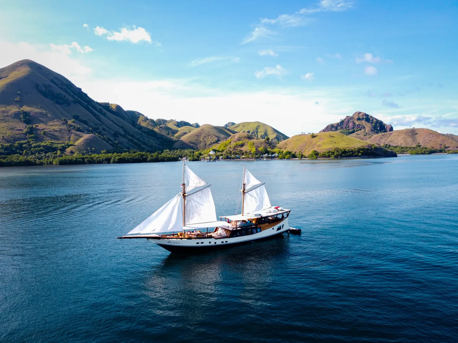 Luxury Phinisi 18 - Navila