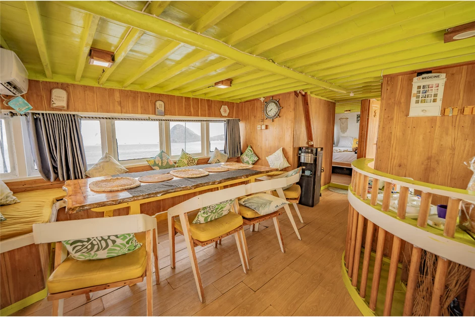 Private Charter - Deluxe 12 - Nk Jaya 2