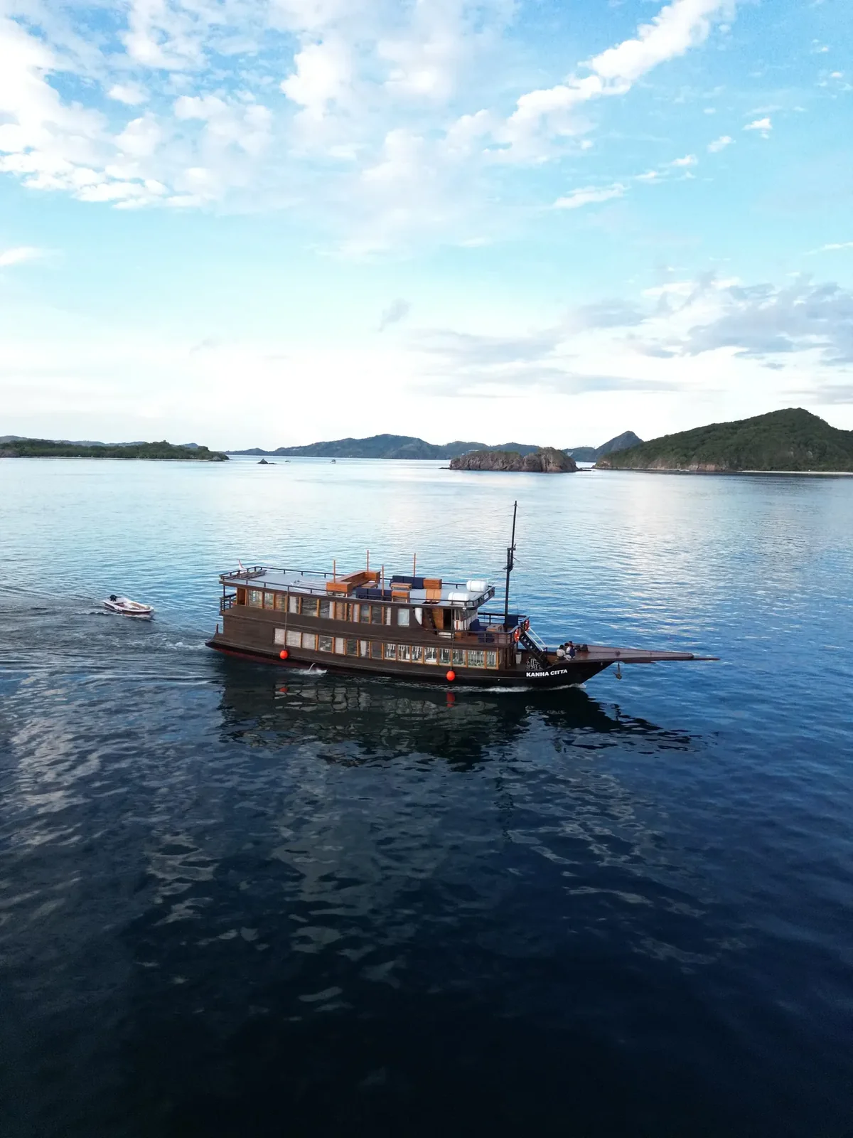 Private Charter - Deluxe 13 - Kanha Citta