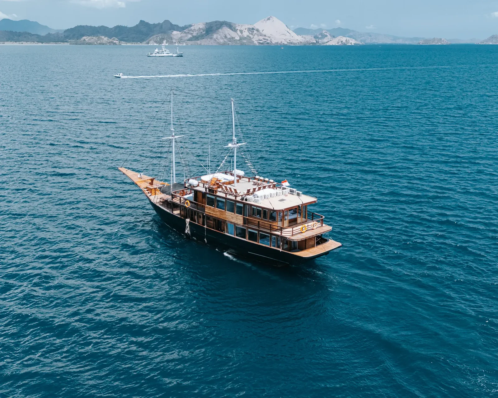 Private Charter - Luxury 08 - Marea