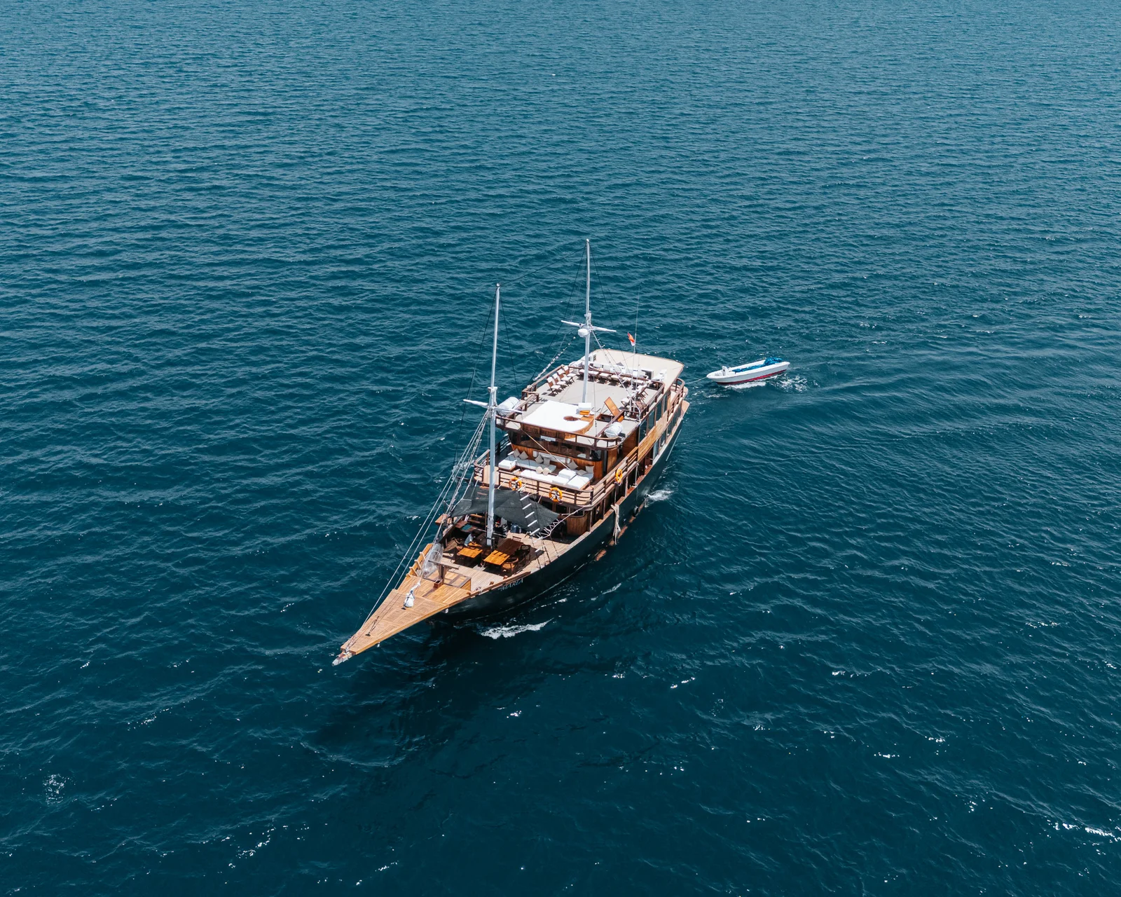 Private Charter - Luxury 08 - Marea