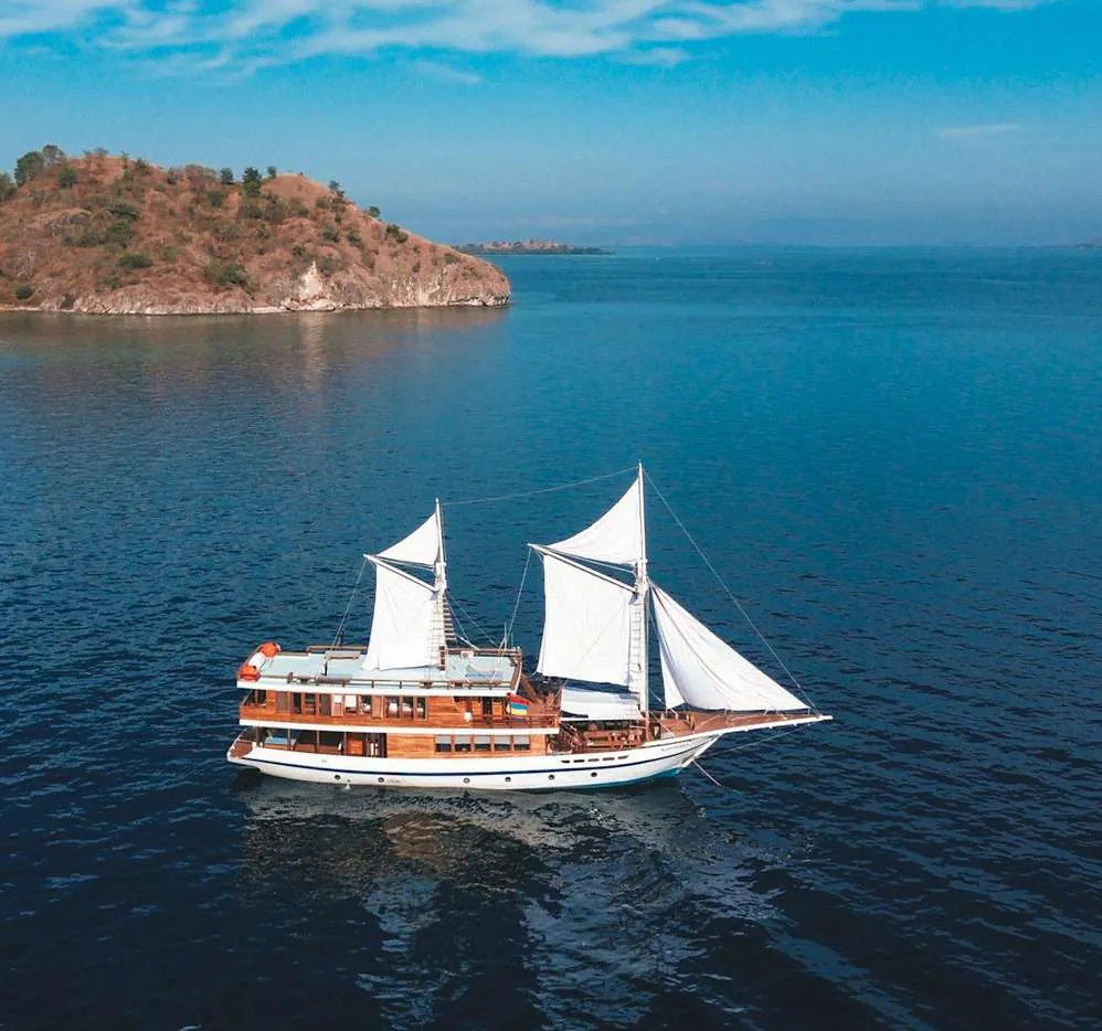 Private Charter - Luxury 22 - Kanthaka