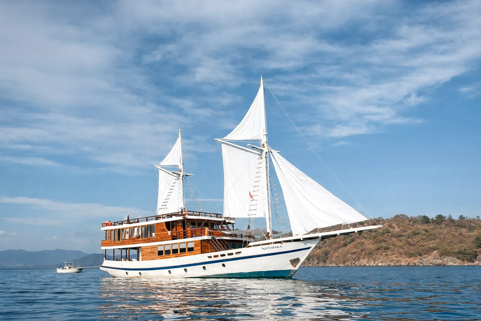 Private Charter - Luxury 22 - Kanthaka