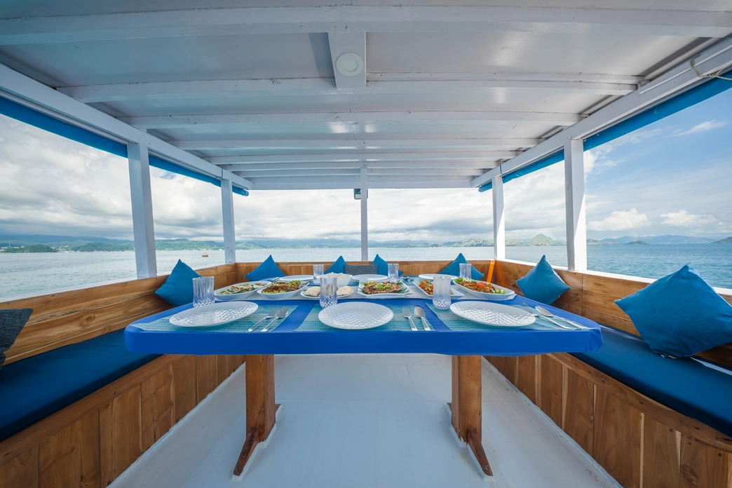 Private Charter - Superior 01 - La Dyana