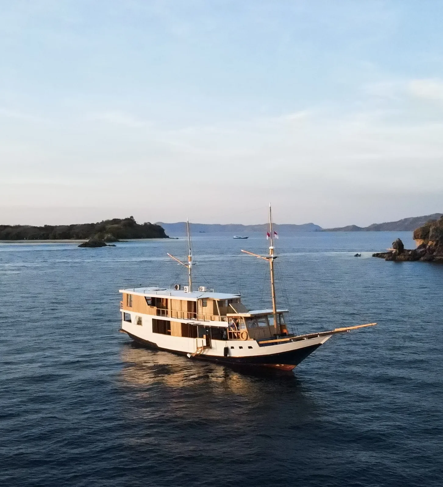 Private Charter - Superior 13 - Lita Pratiwi