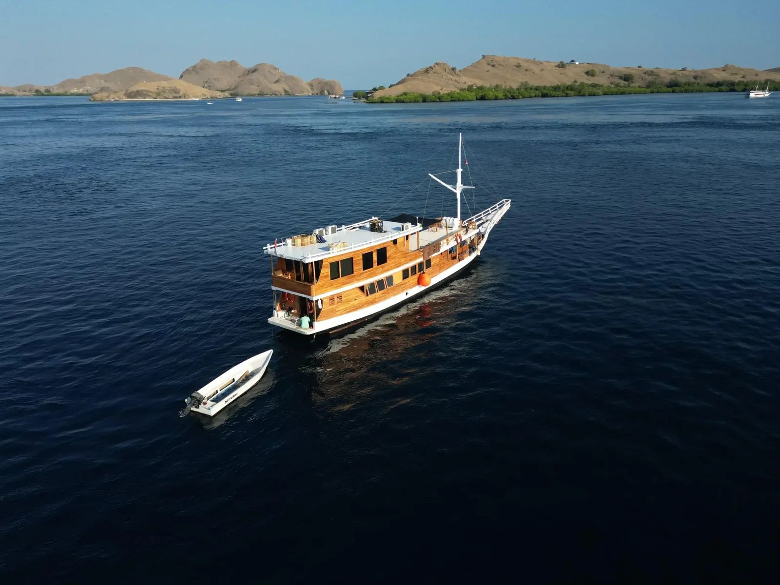Private Charter - Superior 33 - Segara