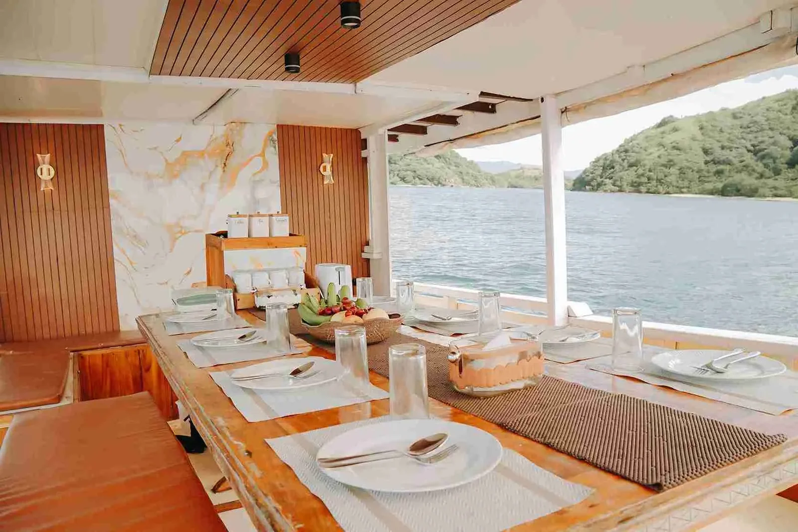 Private Charter - Superior 37 - Nusantara Karya