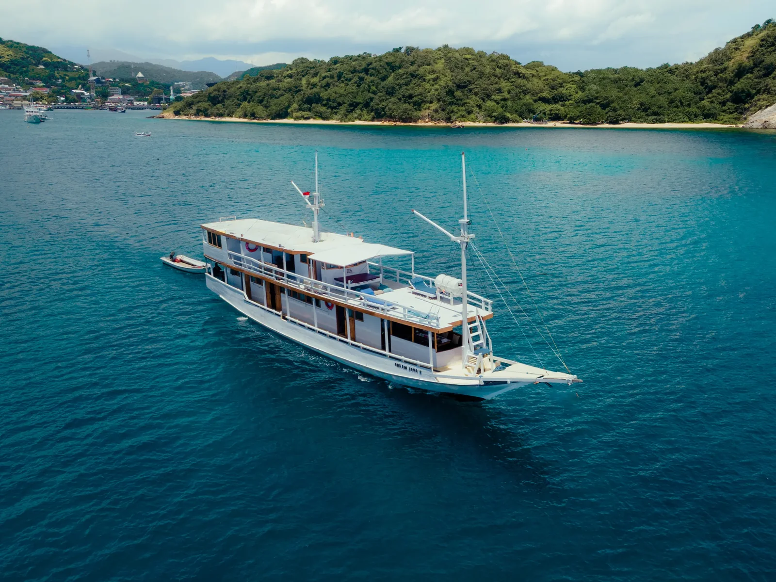 Private Charter - Superior 38 - Arham Jaya 2