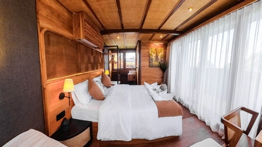 Candi Cabin