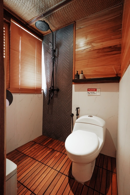 Candi Cabin