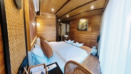 Keris Cabin