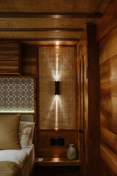 Tari Cabin