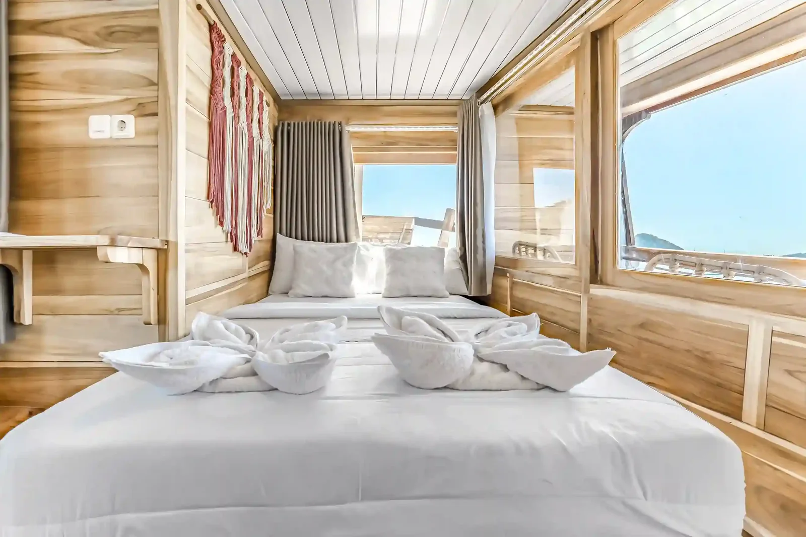 Deluxe Cabin