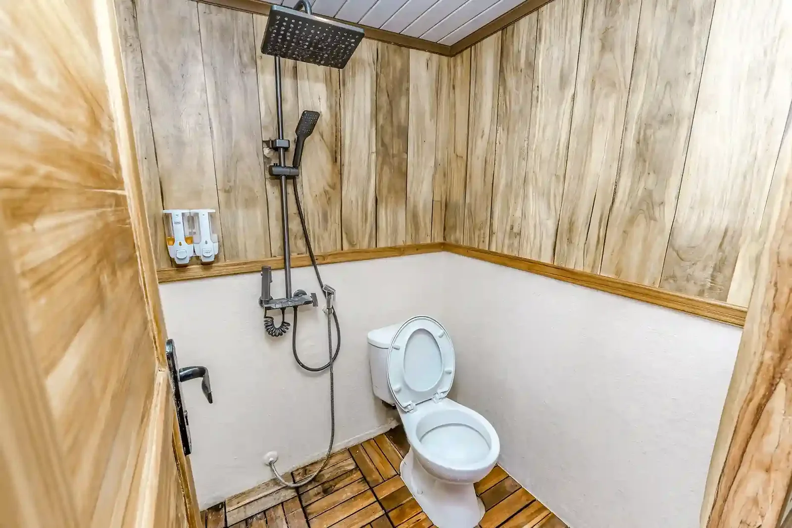 Deluxe Cabin