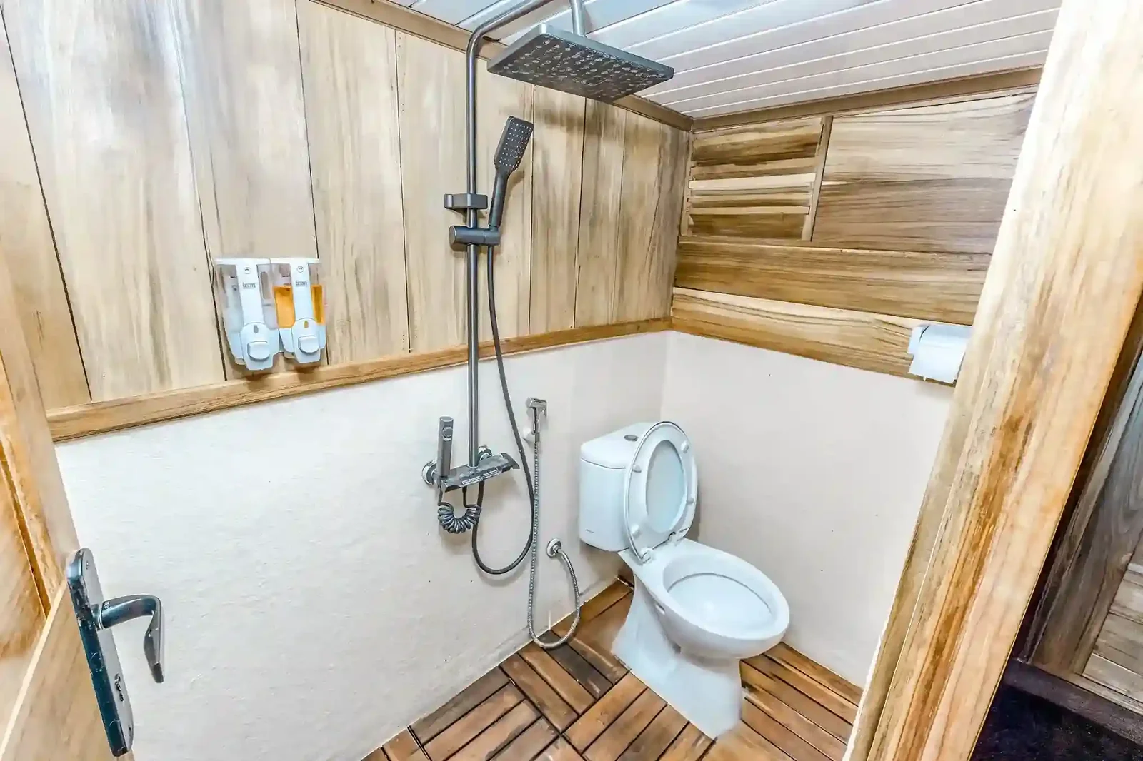 Deluxe Cabin