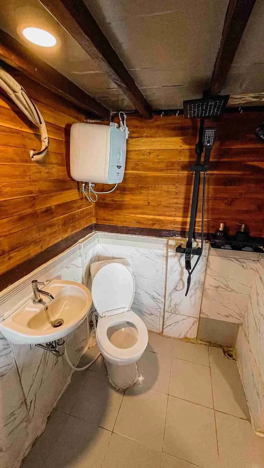 Deluxe Ocean Cabin