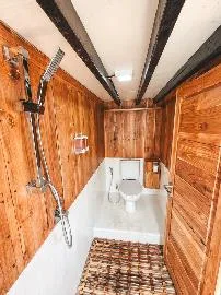 Bajo Cabin