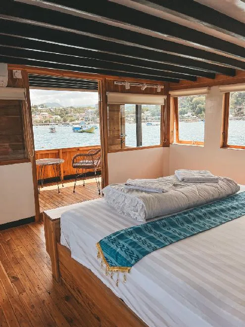 Bajo Cabin