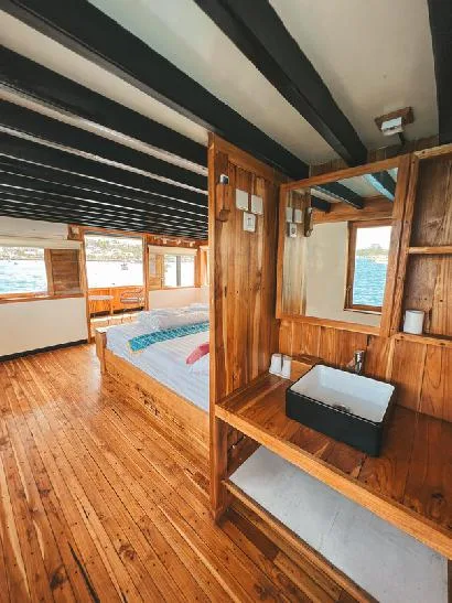 Bajo Cabin