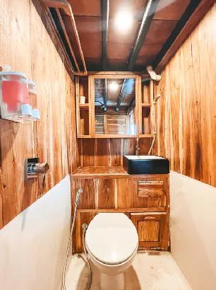 Bugis Cabin