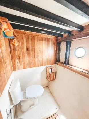 Lio Cabin