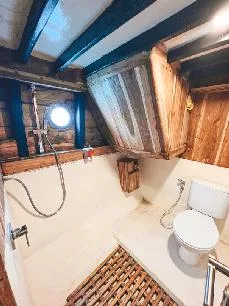 Mabar Cabin