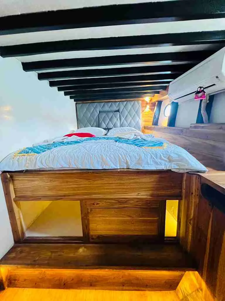 Mabar Cabin