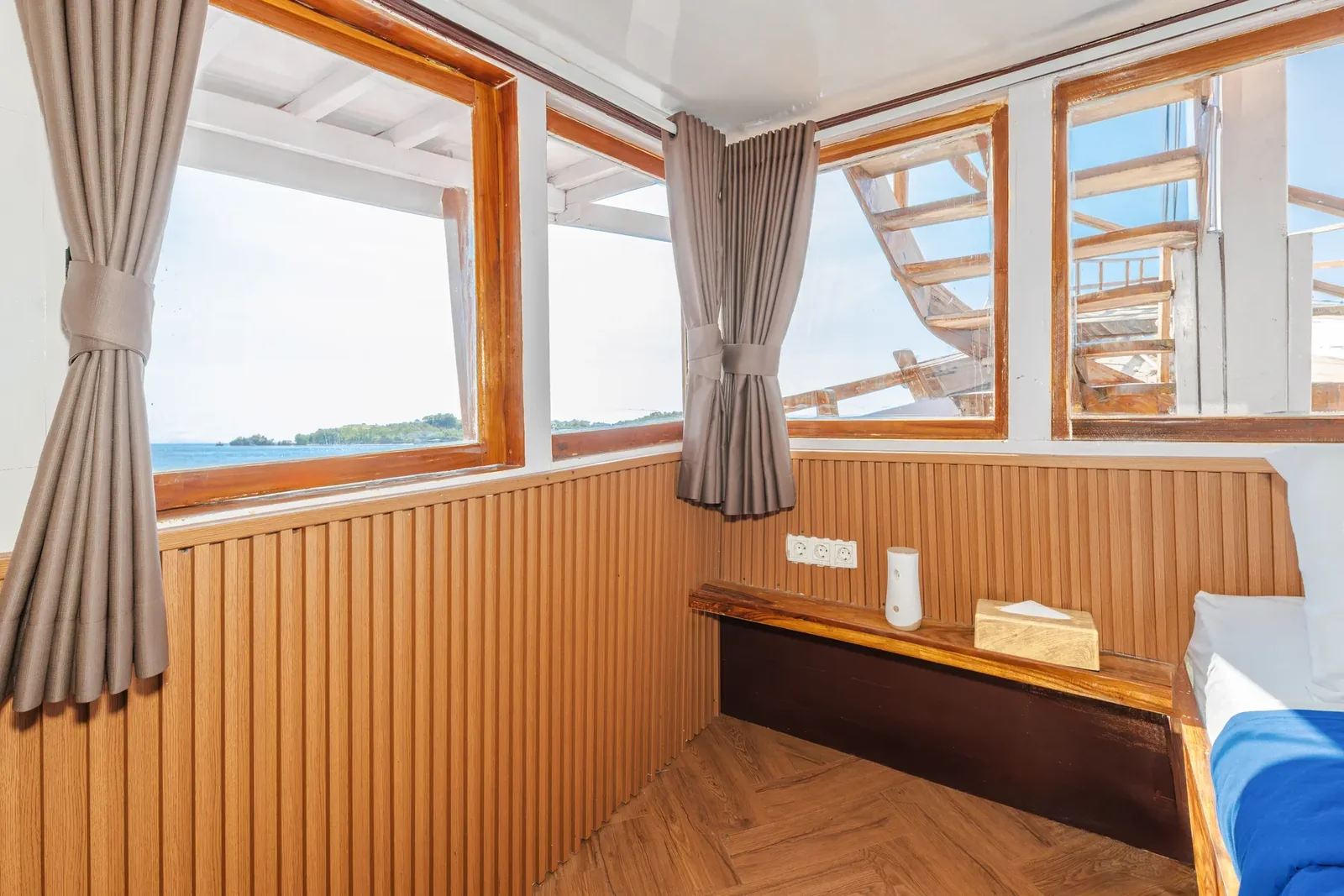 Deluxe Cabin