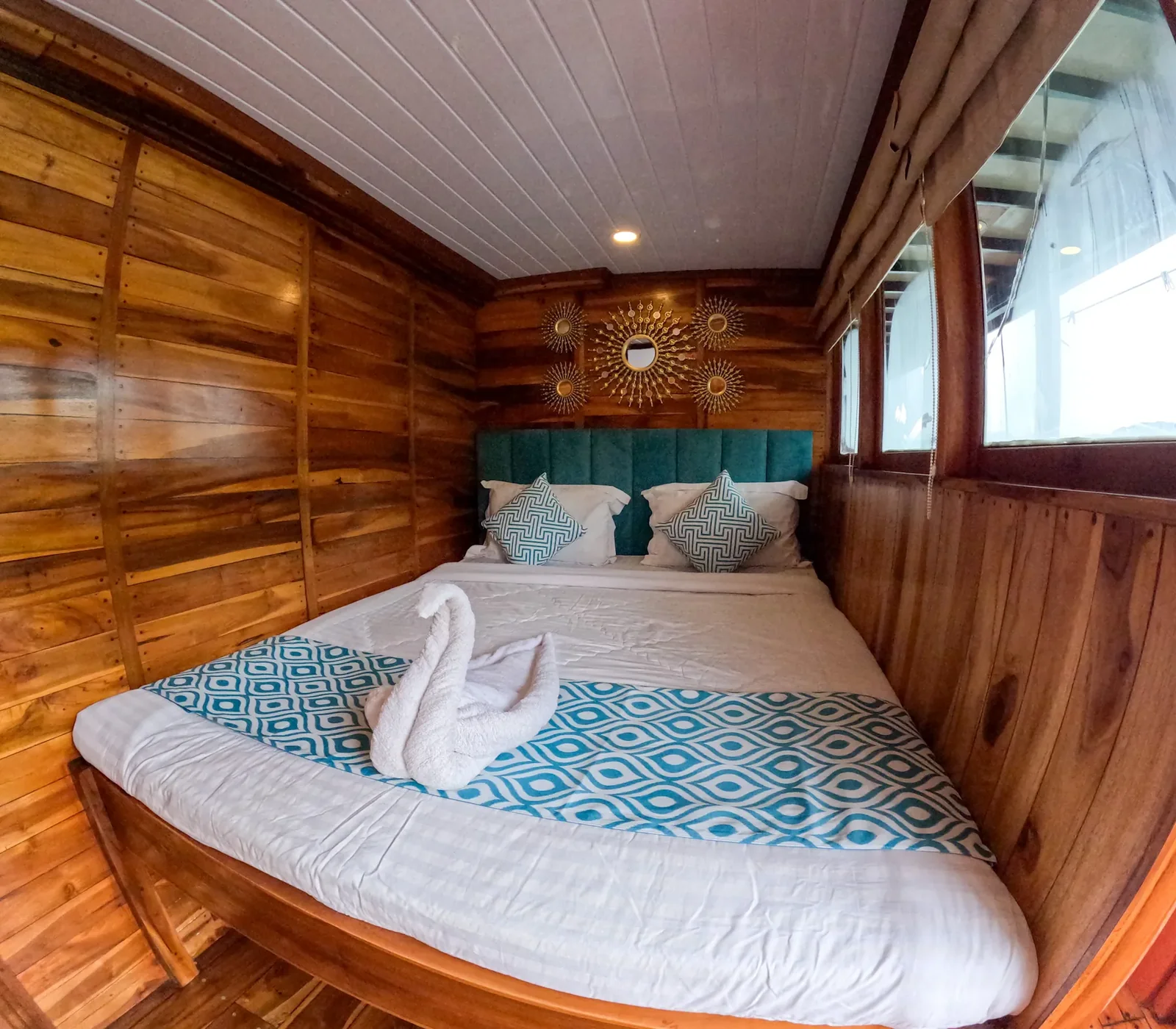 Deluxe Cabin
