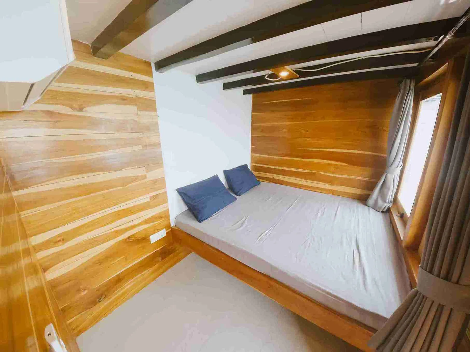 Deluxe Cabin 1