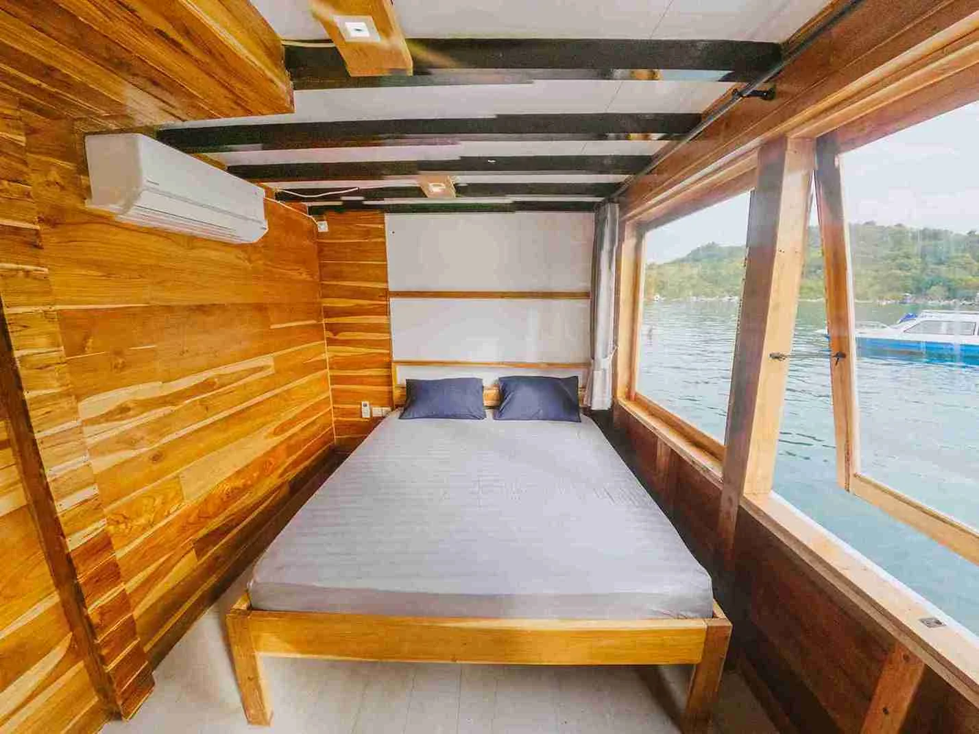 Signature Cabin 2