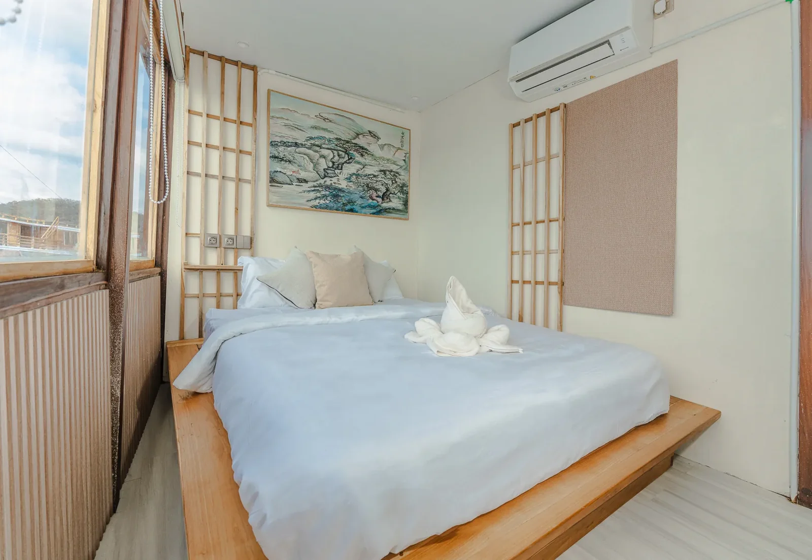 Signature Cabin 1