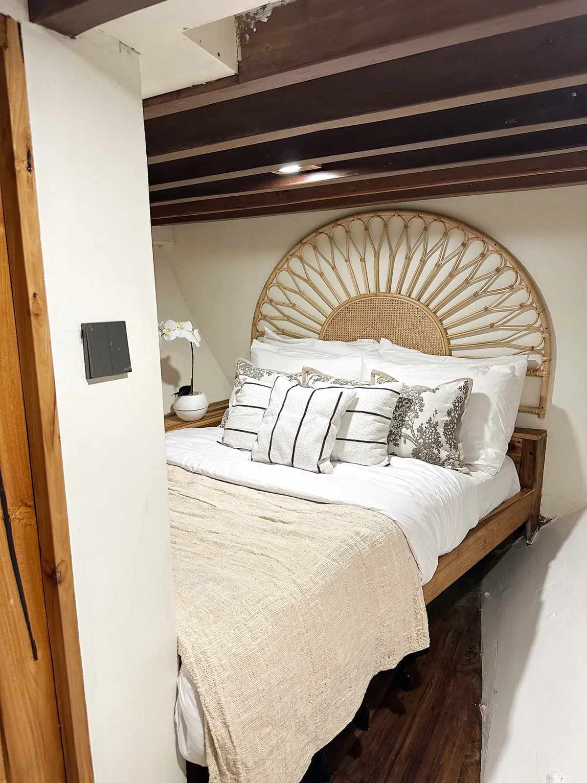 Nahara Cabin