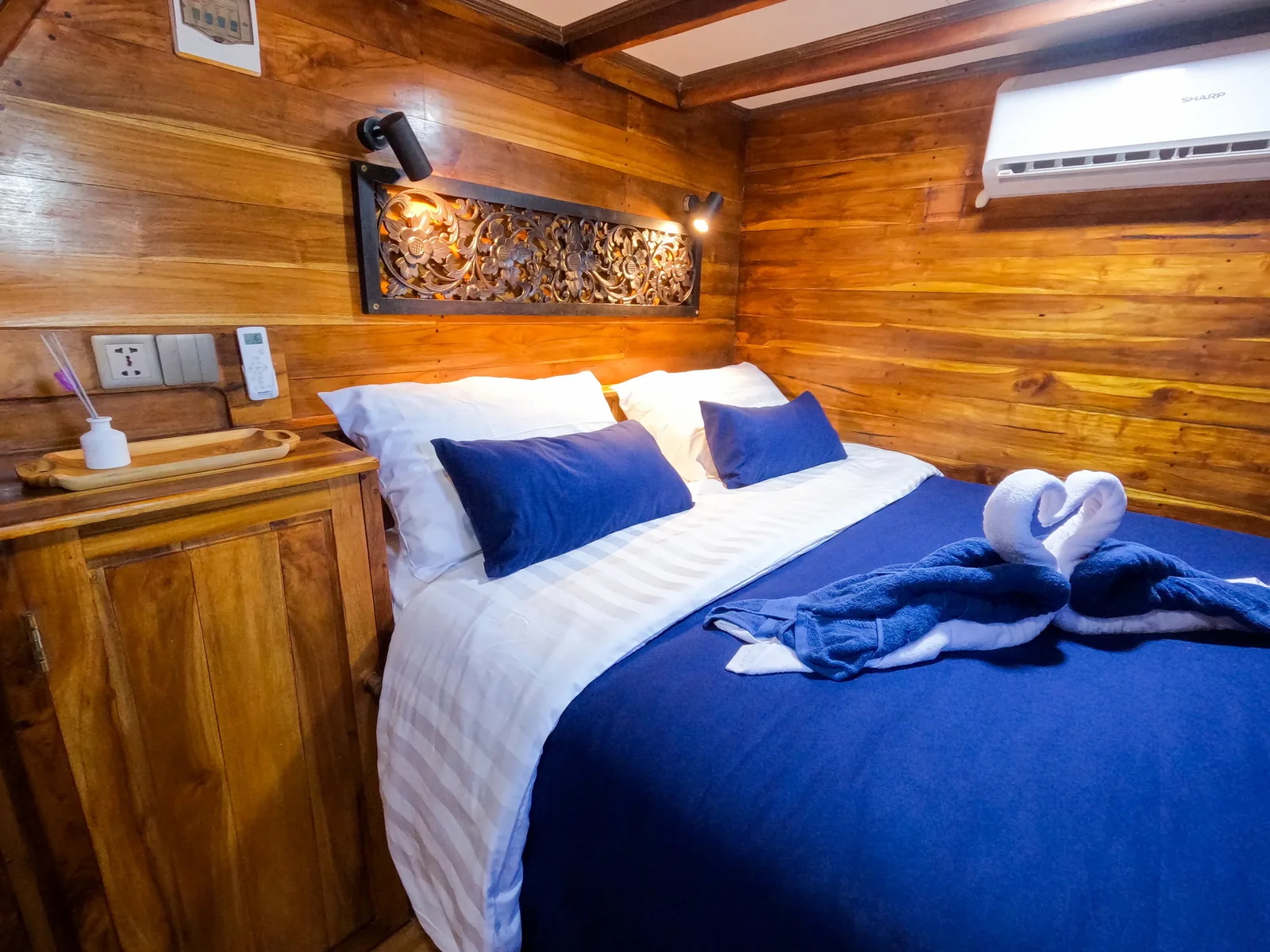 Coral Cabin