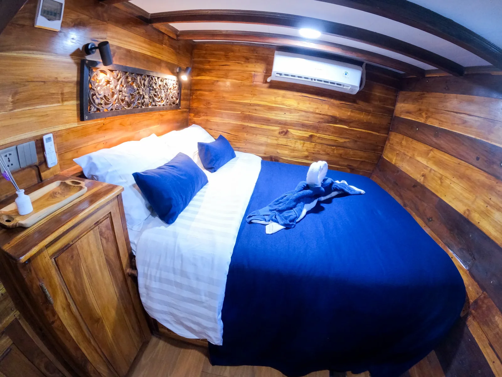 Coral Cabin