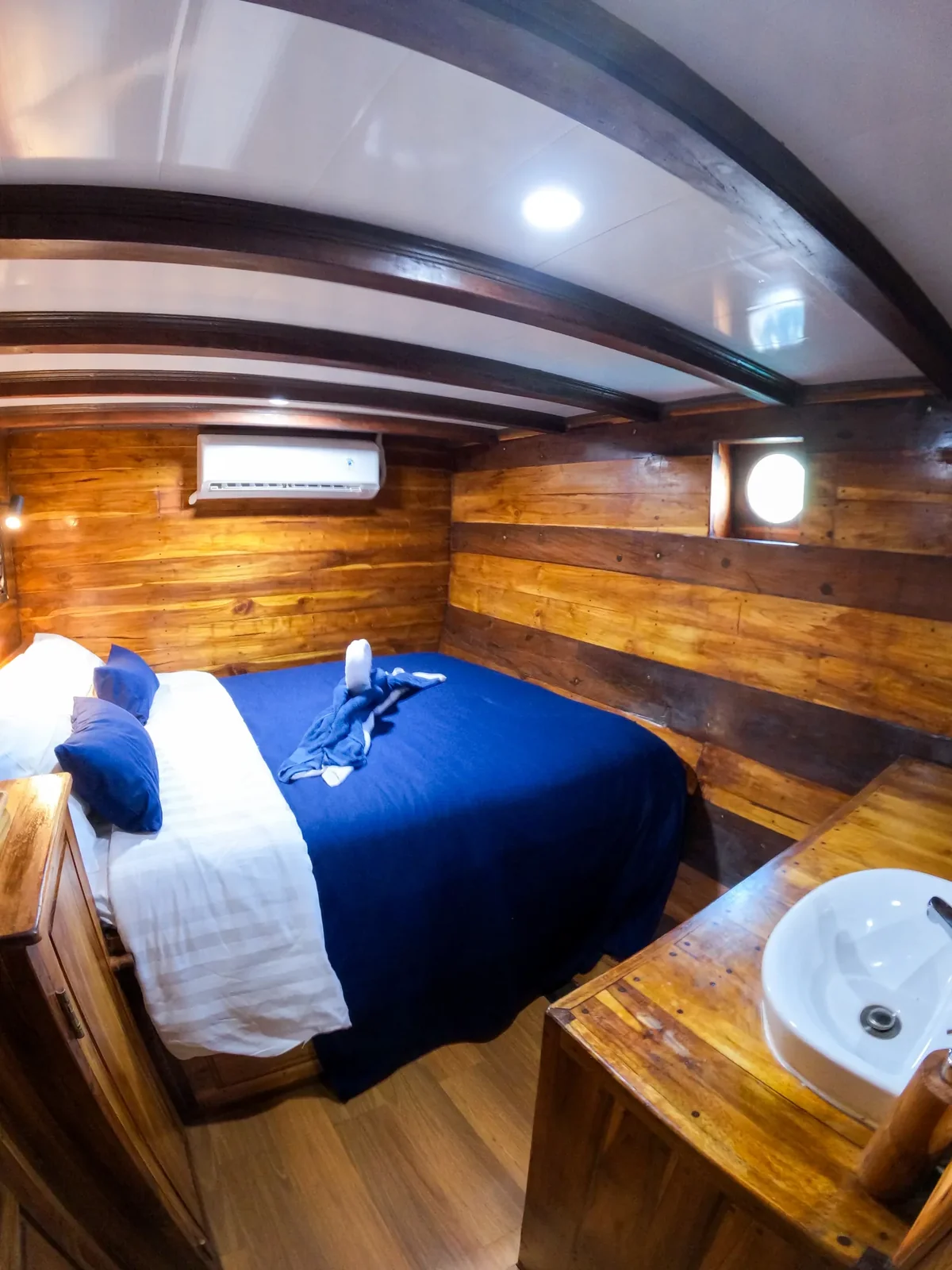 Coral Cabin