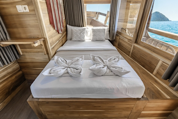 Deluxe Cabin 2