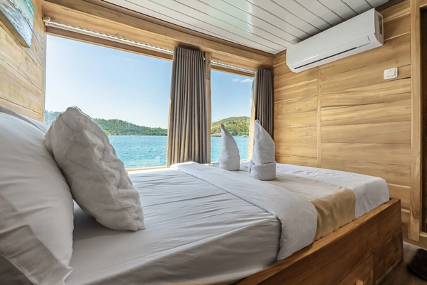 Superior Cabin 2