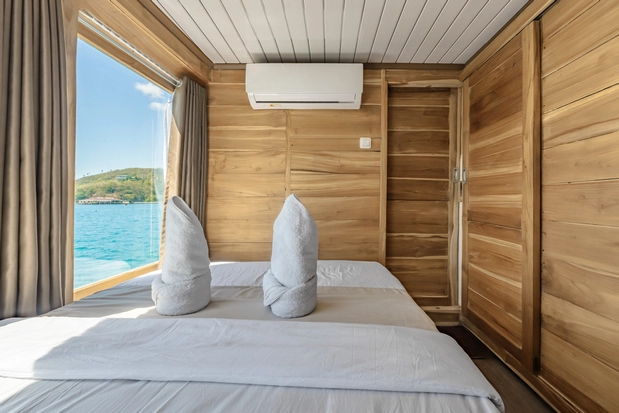 Superior Cabin 2