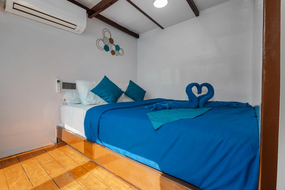 Deluxe Cabin 1