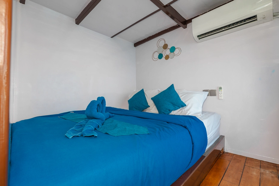 Deluxe Cabin 2