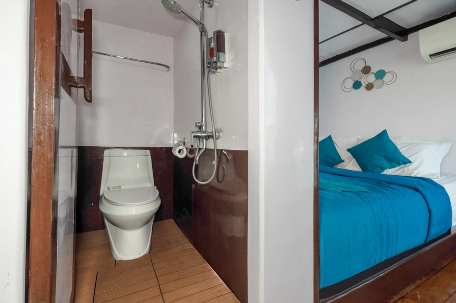 Deluxe Cabin 2