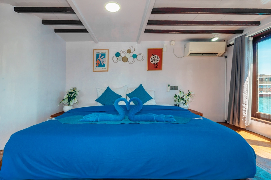 Deluxe Cabin 2