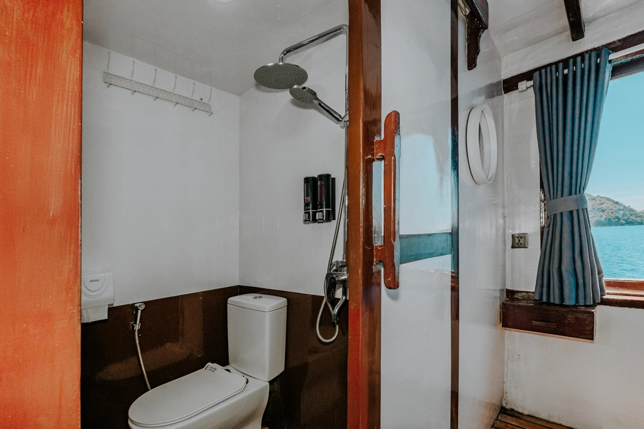 Superior Cabin 2