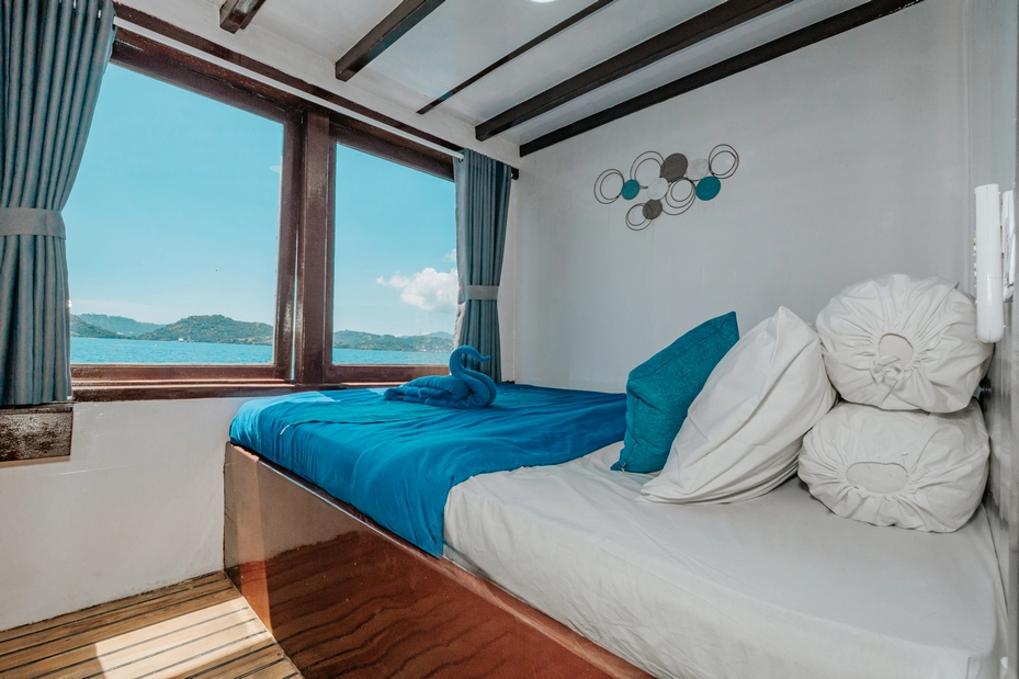 Superior Cabin 2