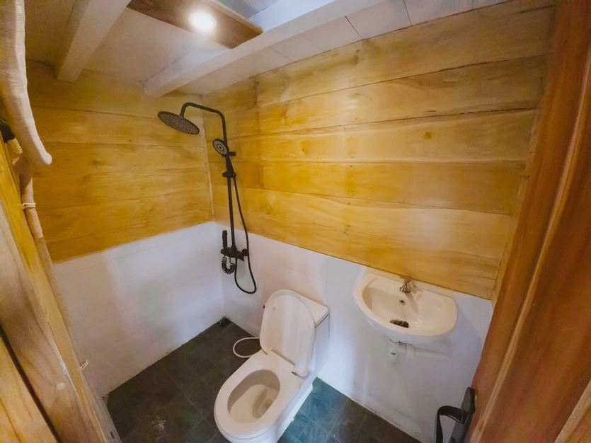 Deluxe Cabin 1